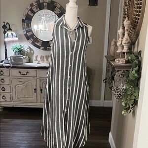 HOLDING HORSES Gray and White Striped Midi Dress